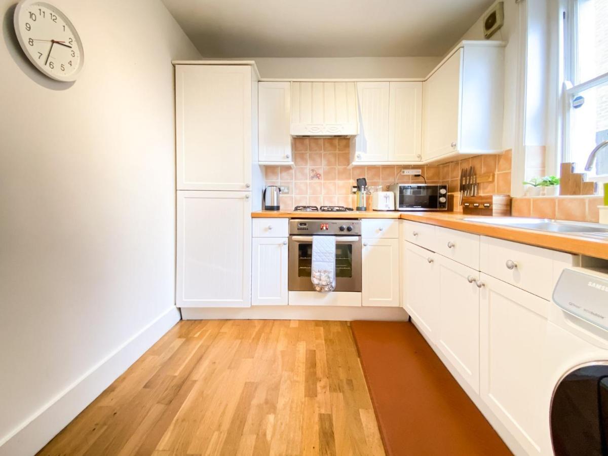 Pass The Keys Garden Apartment In Stockwell London Ngoại thất bức ảnh