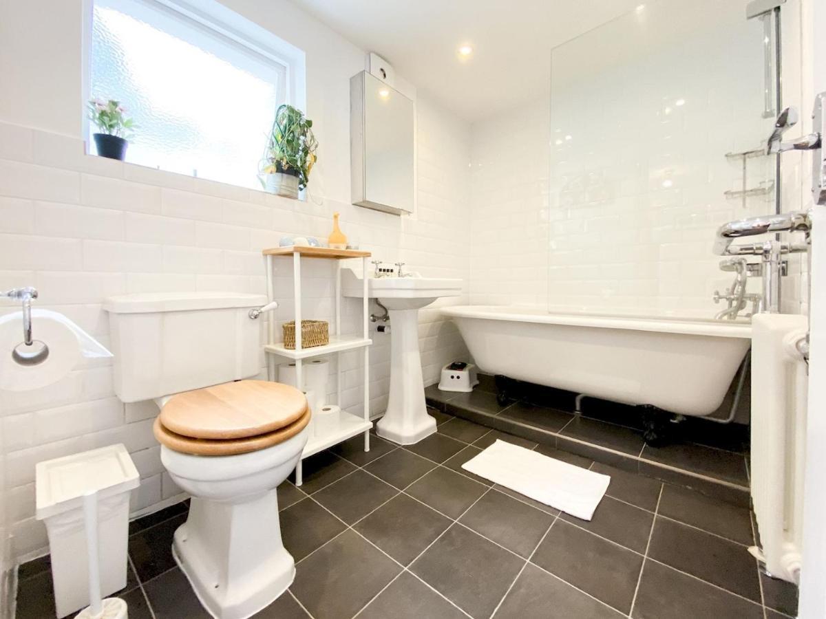 Pass The Keys Garden Apartment In Stockwell London Ngoại thất bức ảnh