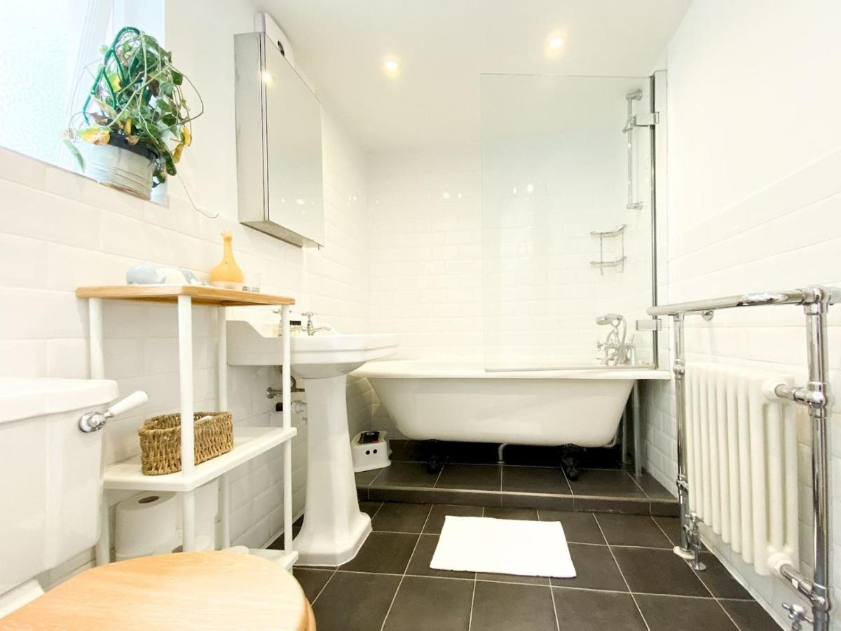 Pass The Keys Garden Apartment In Stockwell London Ngoại thất bức ảnh